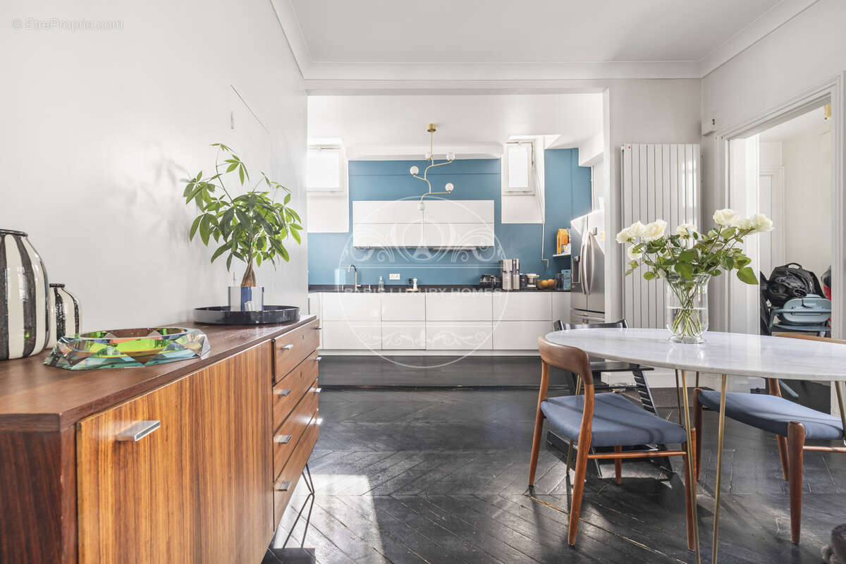 Appartement à PARIS-2E