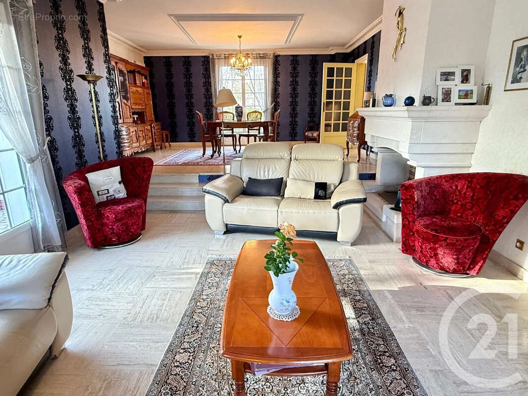 Maison à BOUCHEMAINE