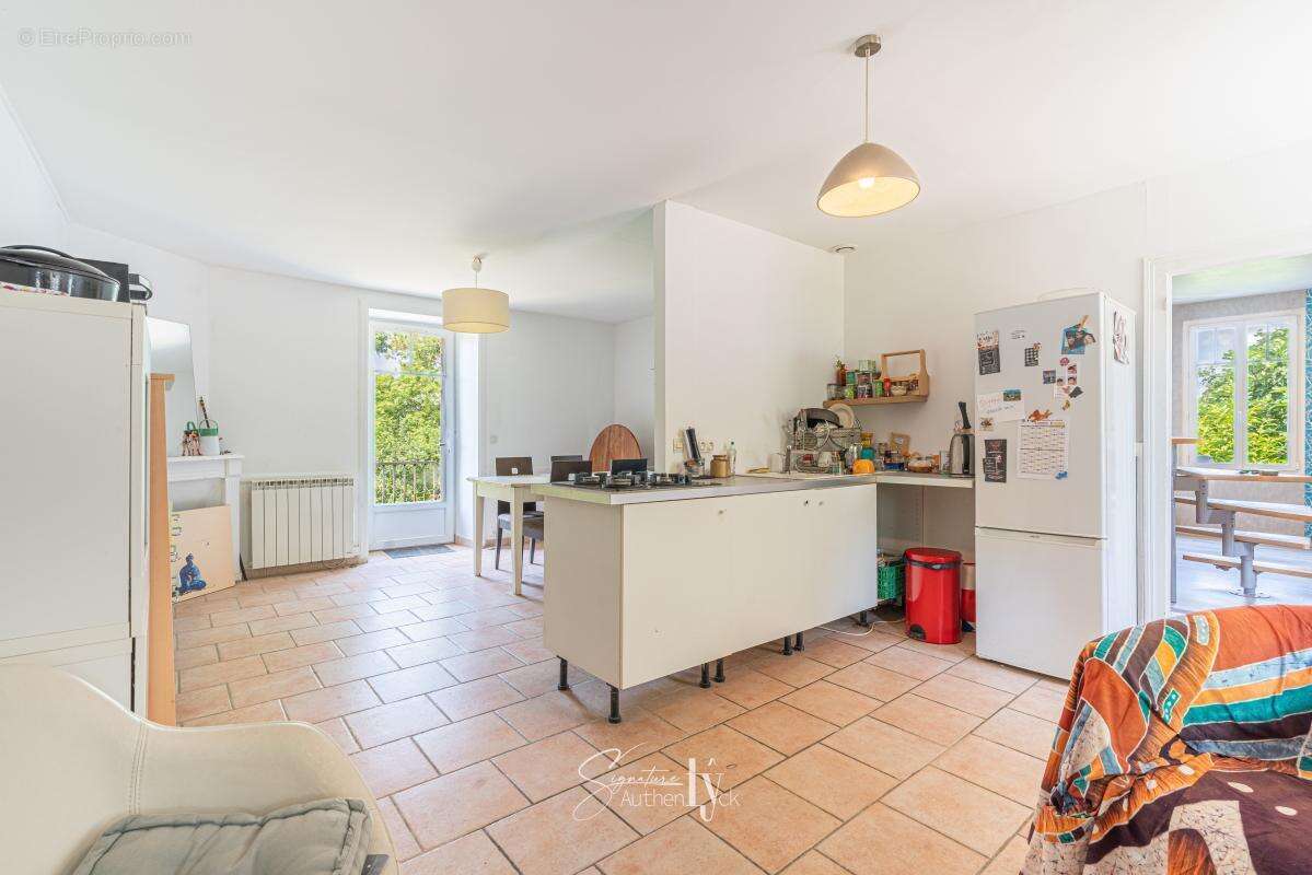 Maison 110 m² à Objat  - photo 17