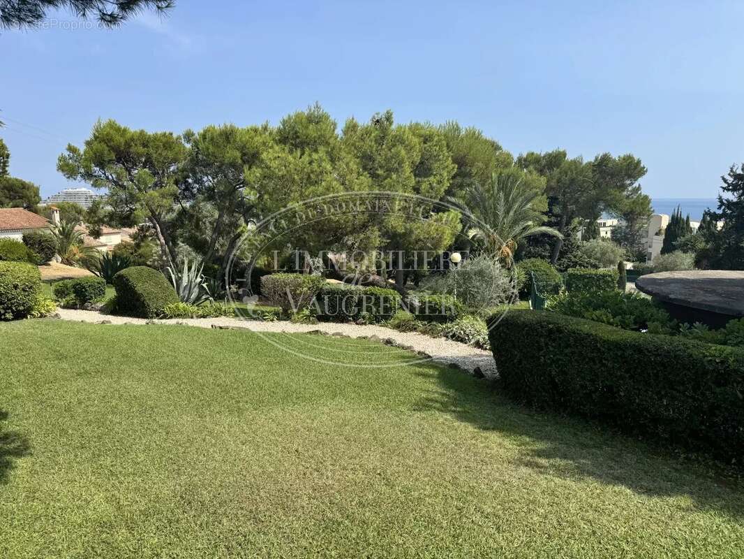 Appartement à VILLENEUVE-LOUBET