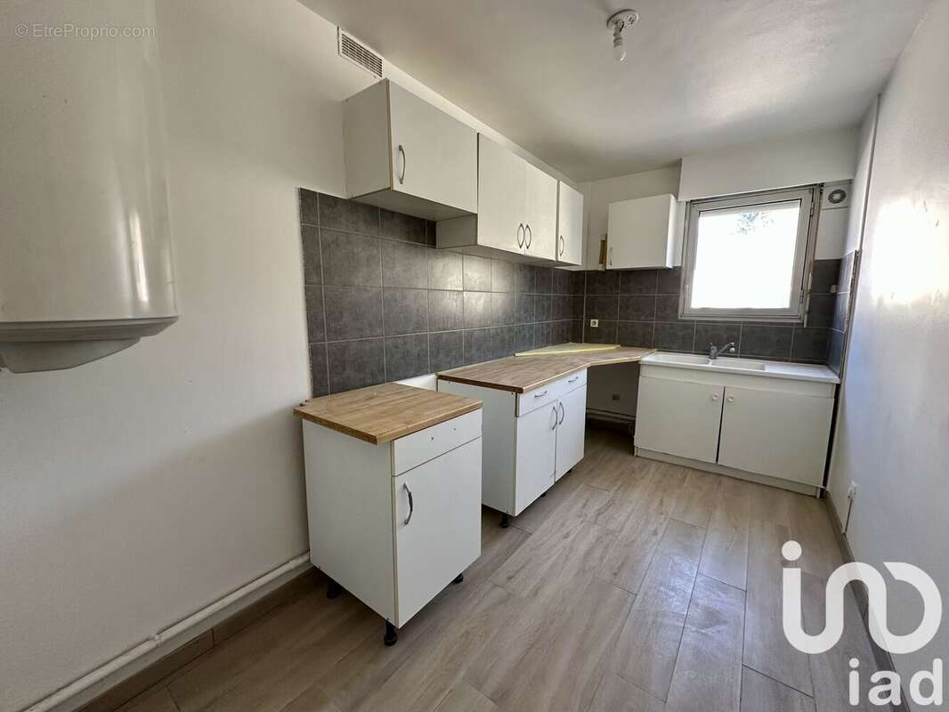 Photo 3 - Appartement à THORIGNY-SUR-MARNE