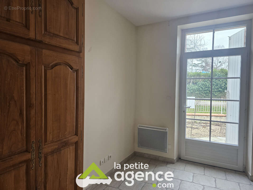 Maison à DUN-SUR-AURON