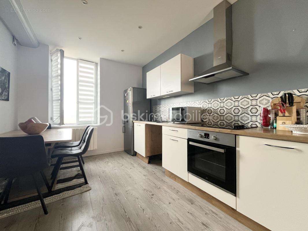 Appartement à POMMIERS