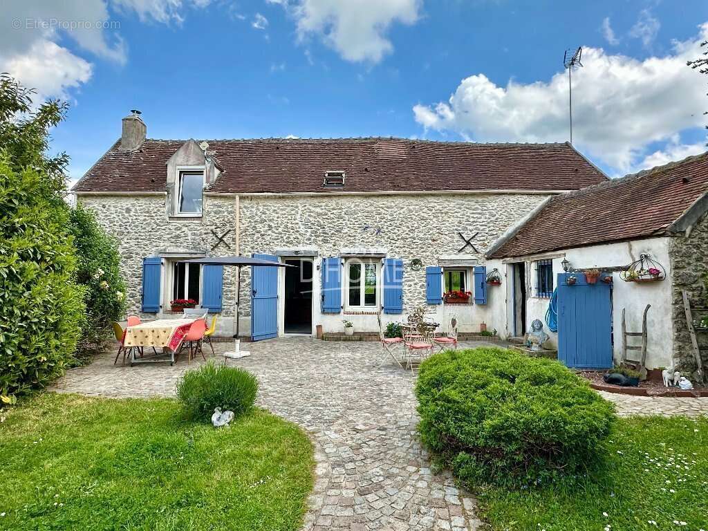 Maison à LA FERTE-GAUCHER