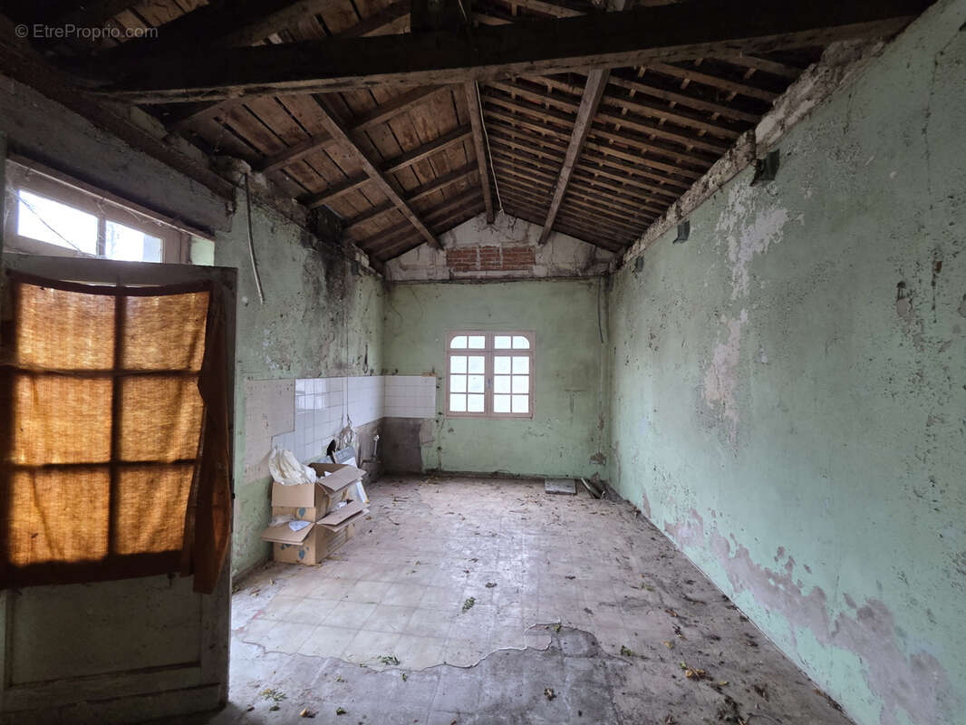 Maison à TRIAC-LAUTRAIT