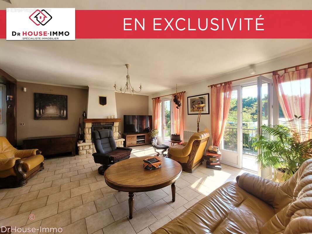 Maison à LA SELLE-SUR-LE-BIED