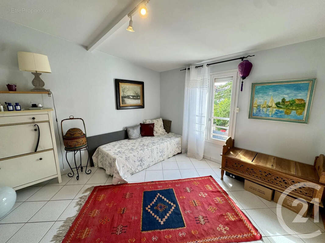 Appartement à FONTAINEBLEAU