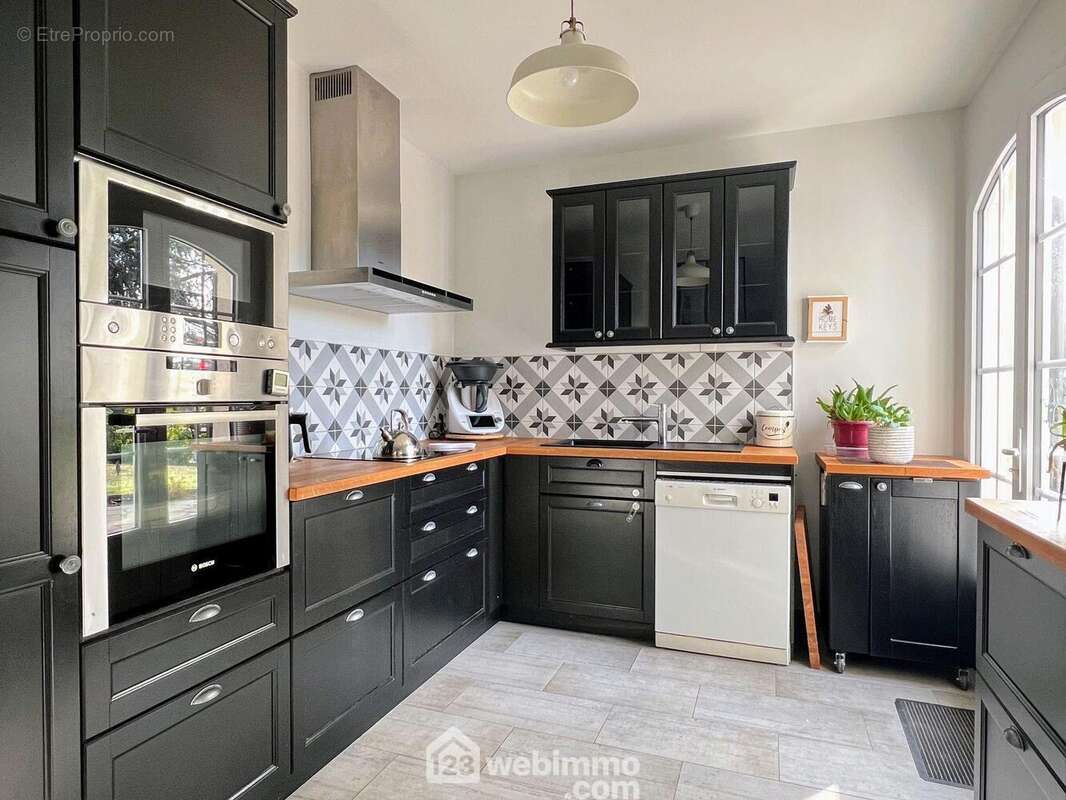 ... aménagée et équipée. - Maison à CHALONNES-SUR-LOIRE