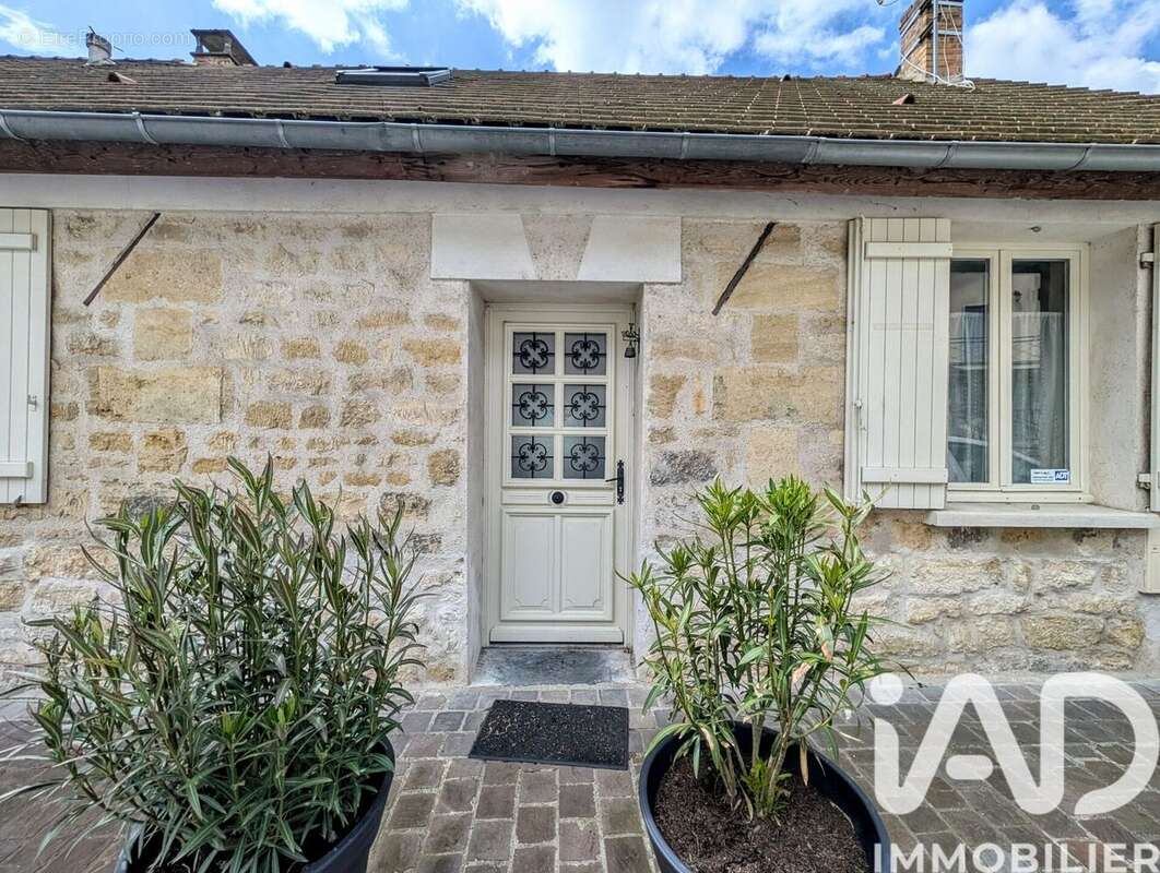 Photo 2 - Appartement à AUVERS-SUR-OISE
