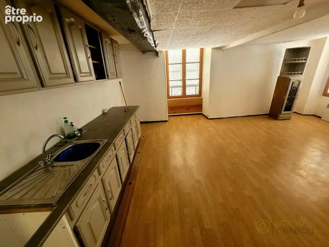 Commerce 120 m² à vendre à Chaumes-En-Brie (77390) - photo 12