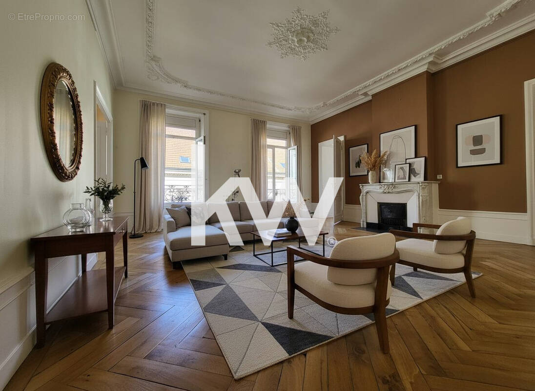 Appartement à SAINT-ETIENNE
