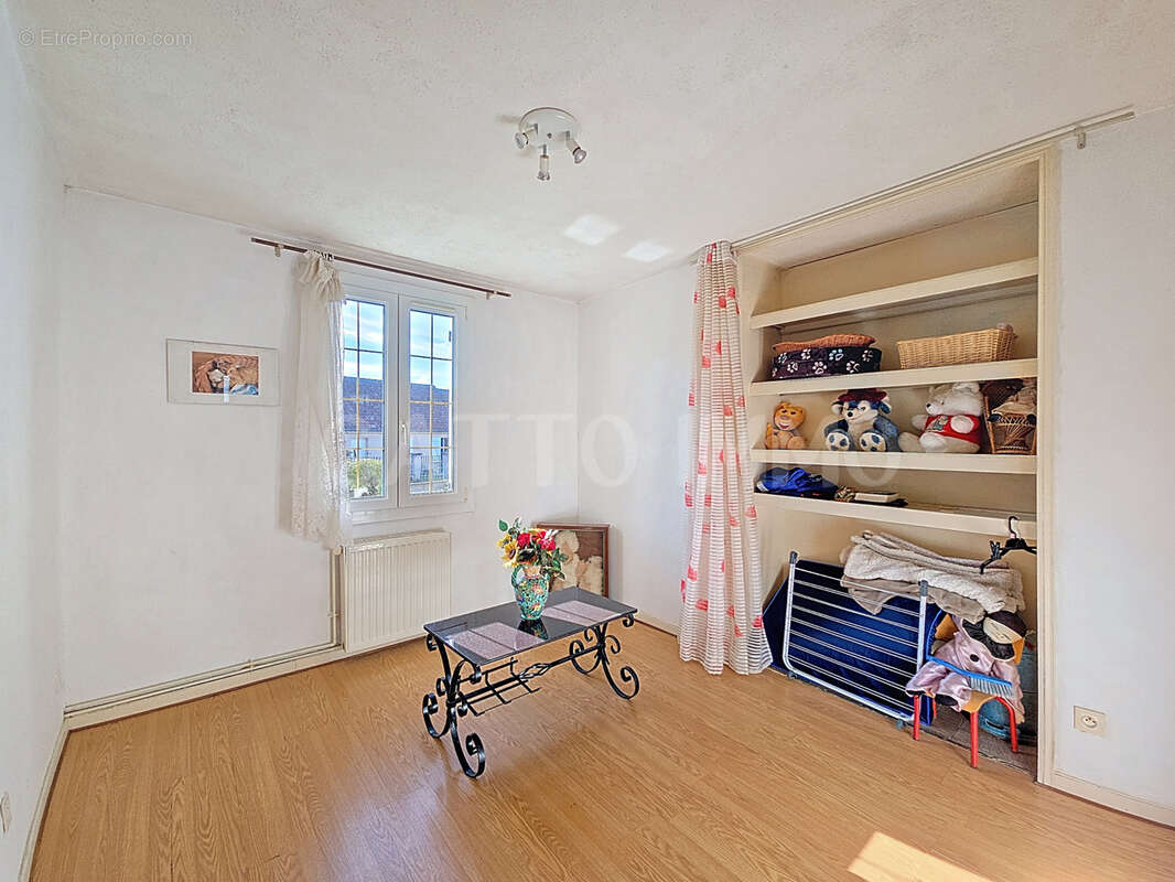 Maison à HAN-SUR-NIED