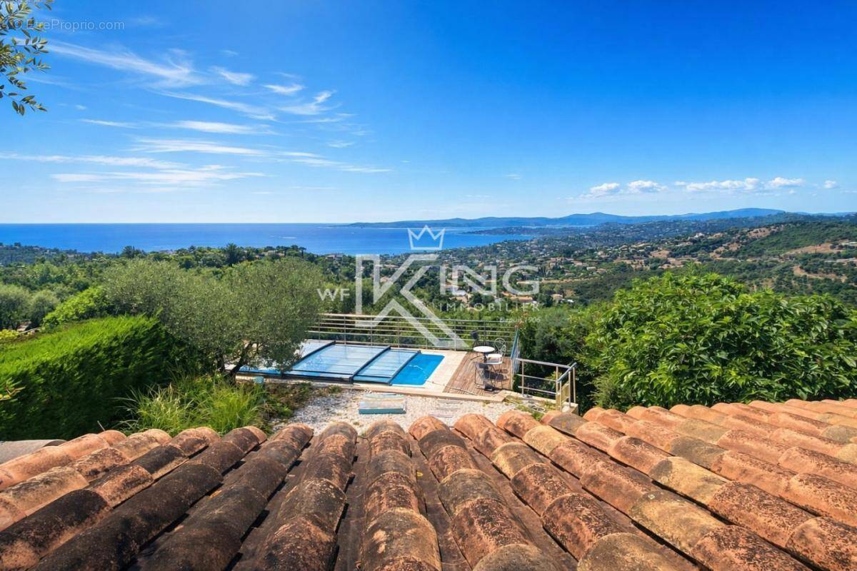 Maison à LES ISSAMBRES