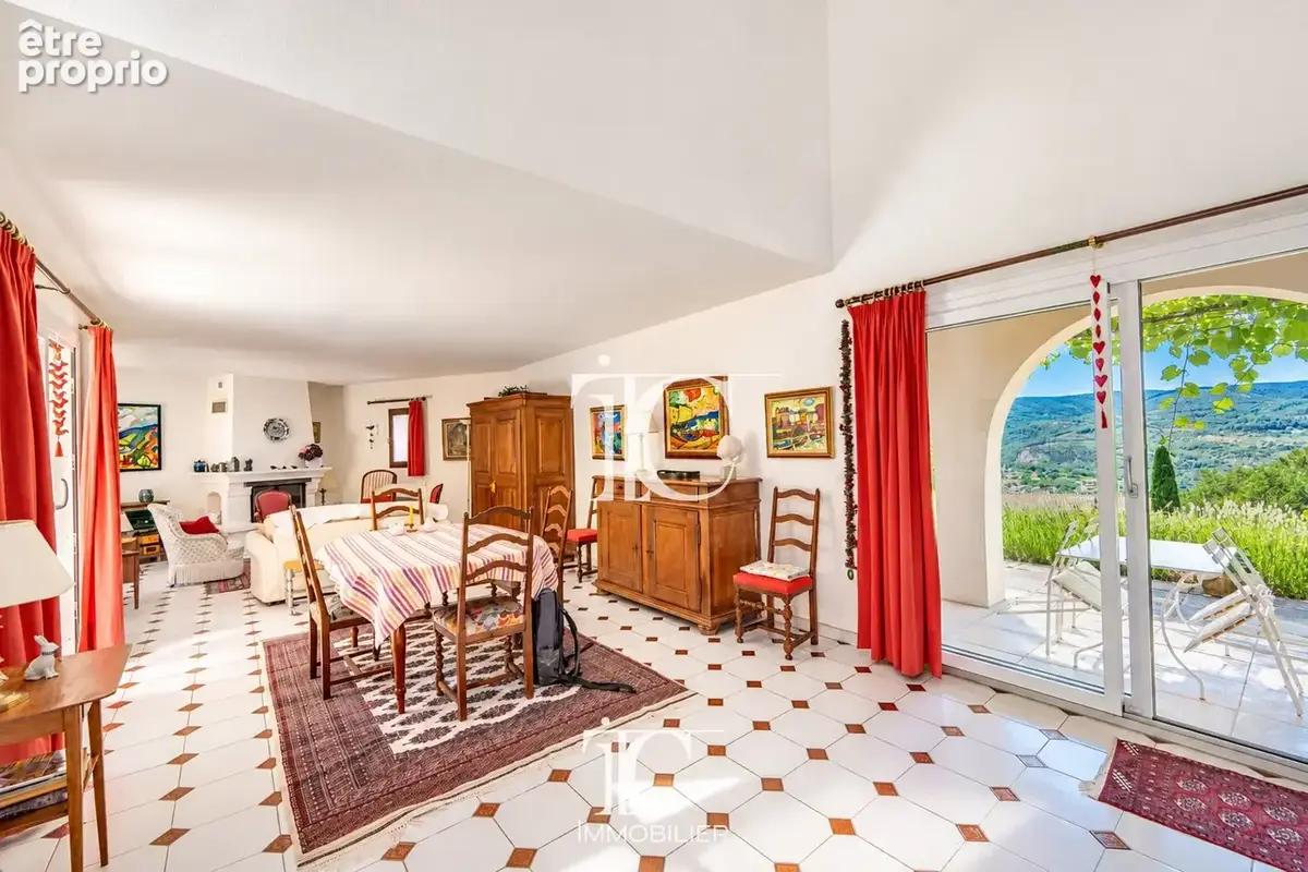 Les vans - villa de plain pied 146m²,secteur calme et verdoyant, 5825m² de terrain, piscine. - photo 8