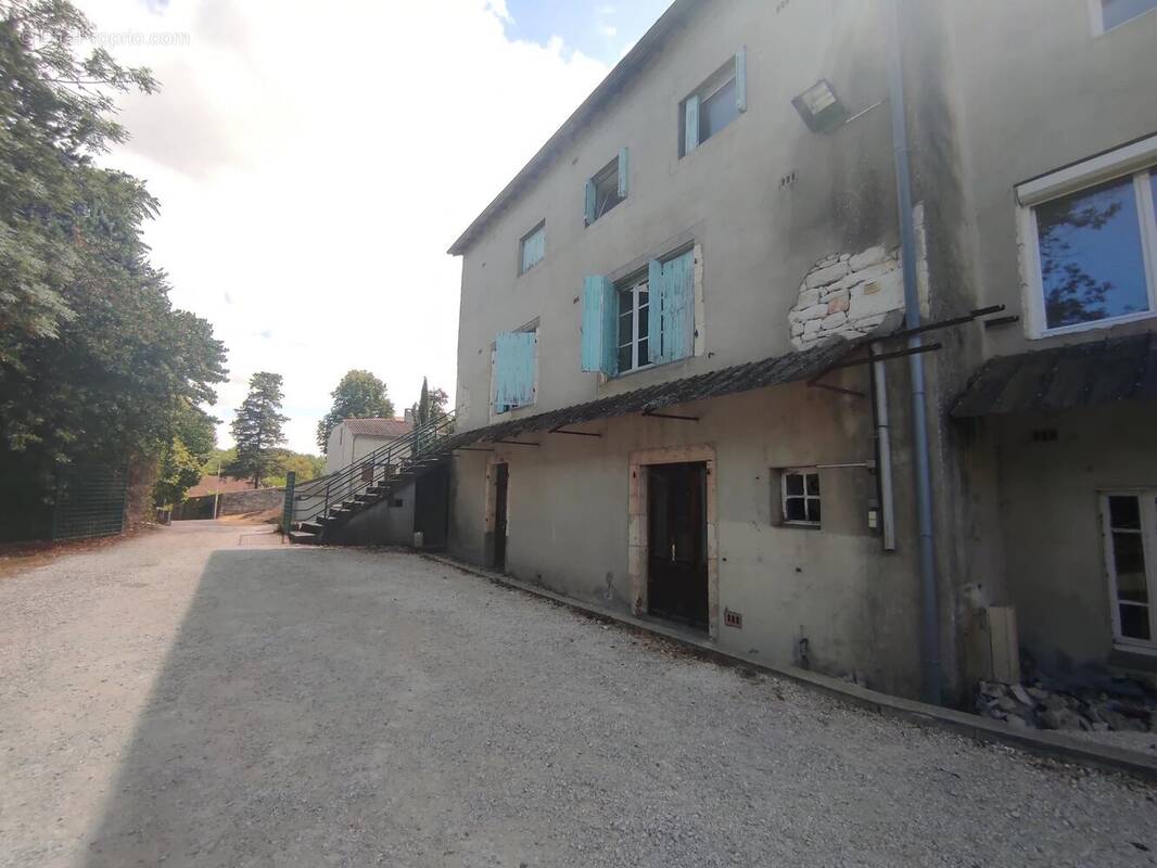 Appartement à PERN