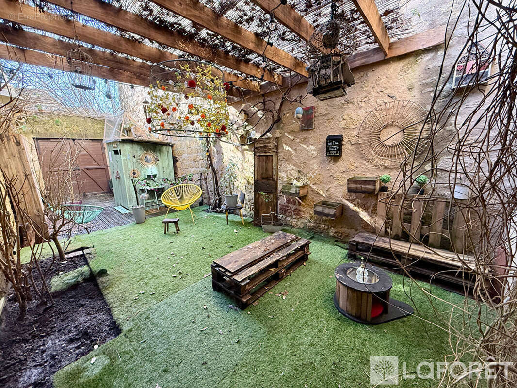 Charmante maison médiévale au coeur du village historique de Saint-Macaire - photo 15