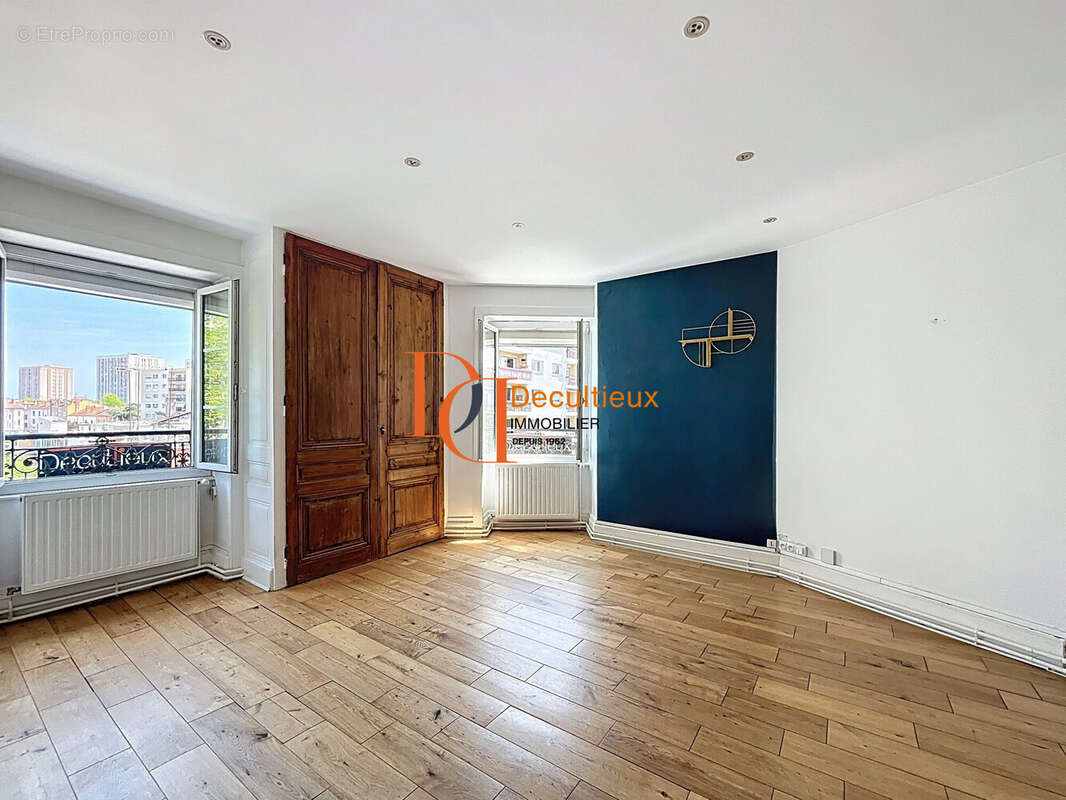 Appartement 86 m² à Villeurbanne  - photo 2