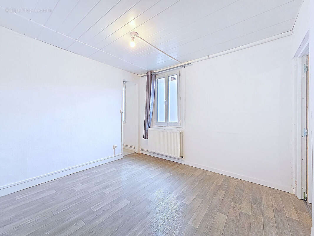 Appartement à LE NEUBOURG