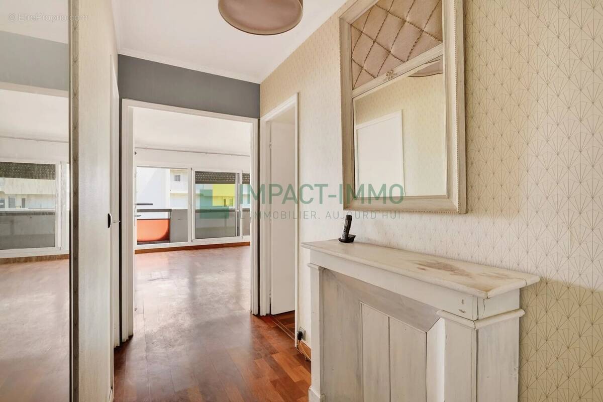 Appartement à CLICHY