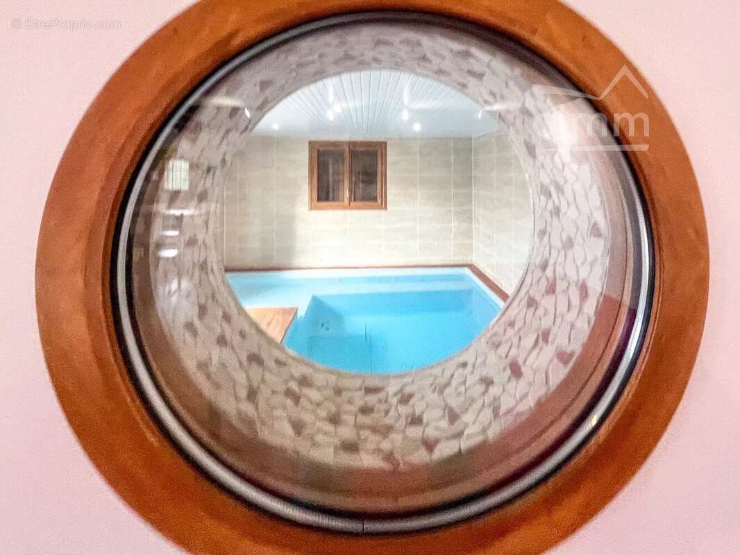 Maison à LA TERRASSE