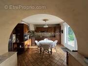 Maison à SAINT-THUAL