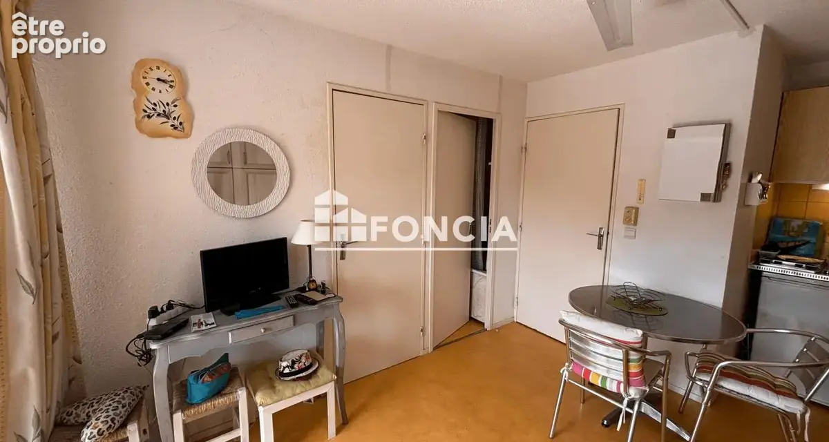 Le Ponant : Agréable studio cabine climatisé dans résidence avec piscine - Cabine 2 couchages indépendante - Grande terrasse - photo 9