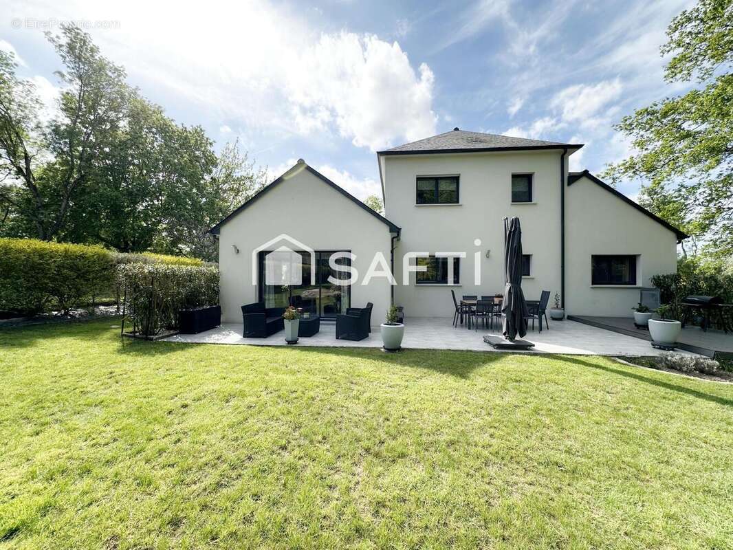 Photo 2 - Maison à SAINT-SULPICE