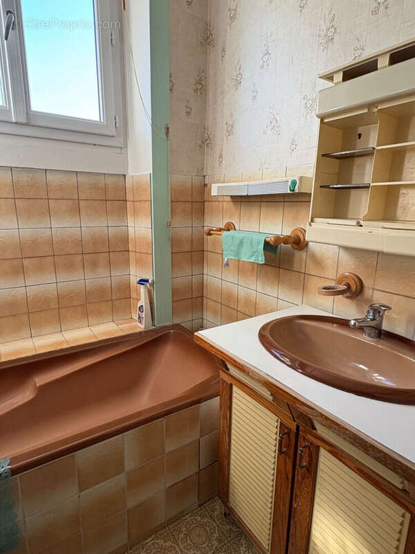 Maison à AIXE-SUR-VIENNE