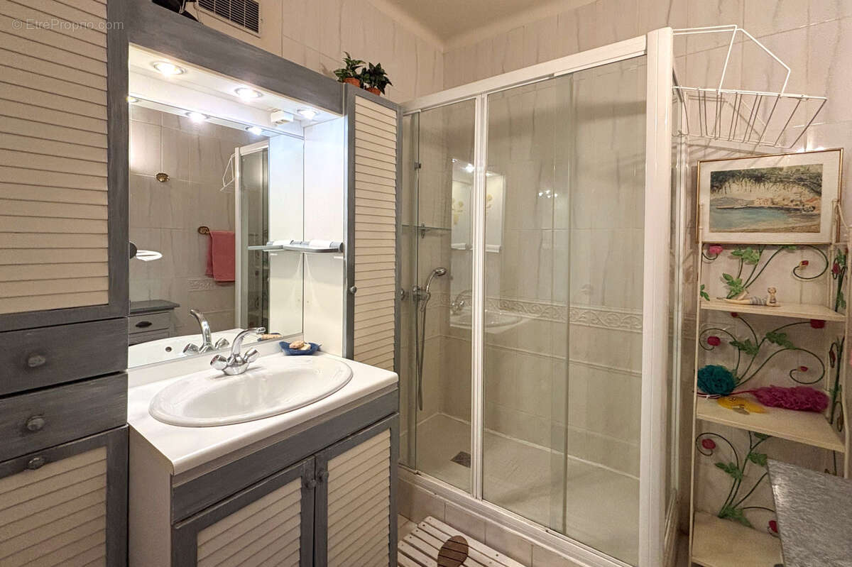 Appartement à MARSEILLE-8E