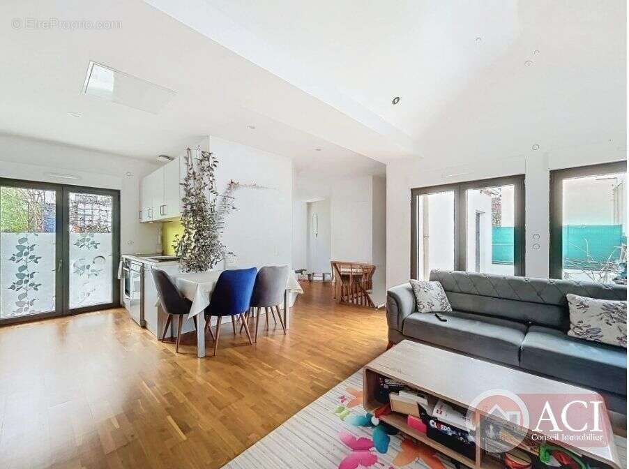 59202703d.jpg - Maison à GROSLAY