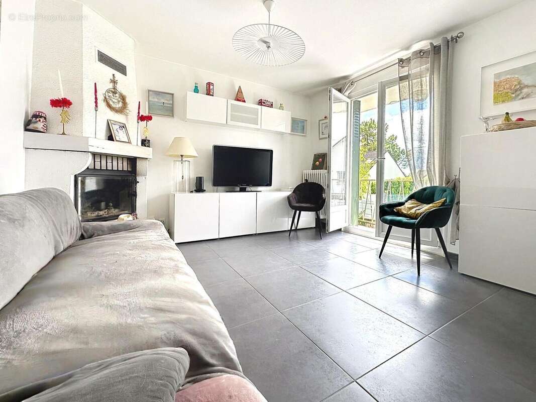 Photo 3 - Maison à VERT-LE-PETIT