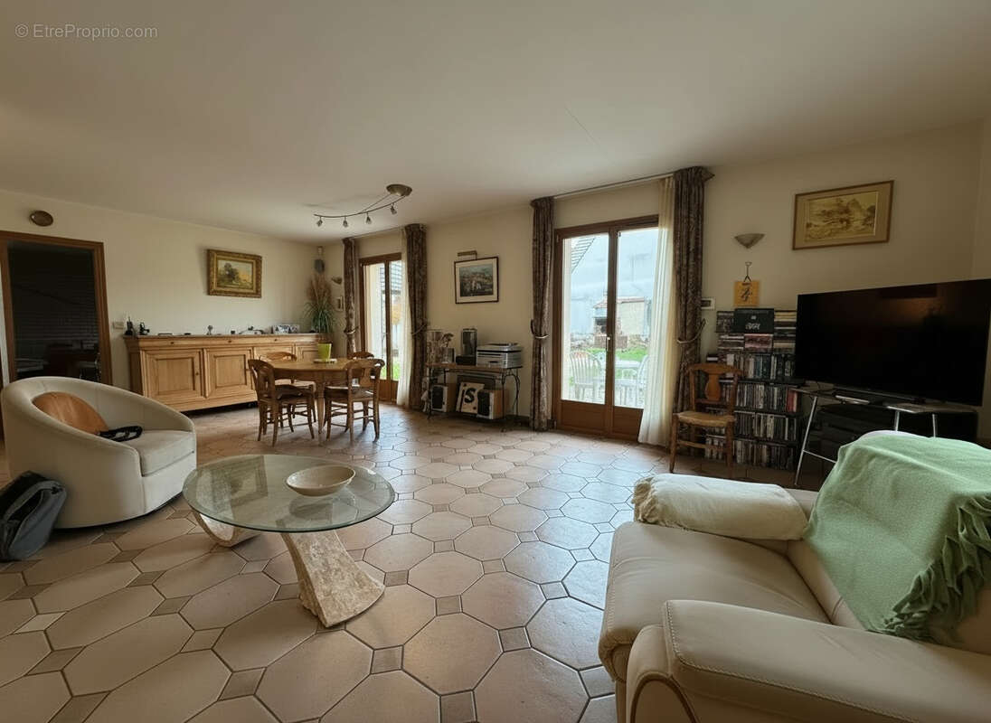 Maison à PONTAULT-COMBAULT