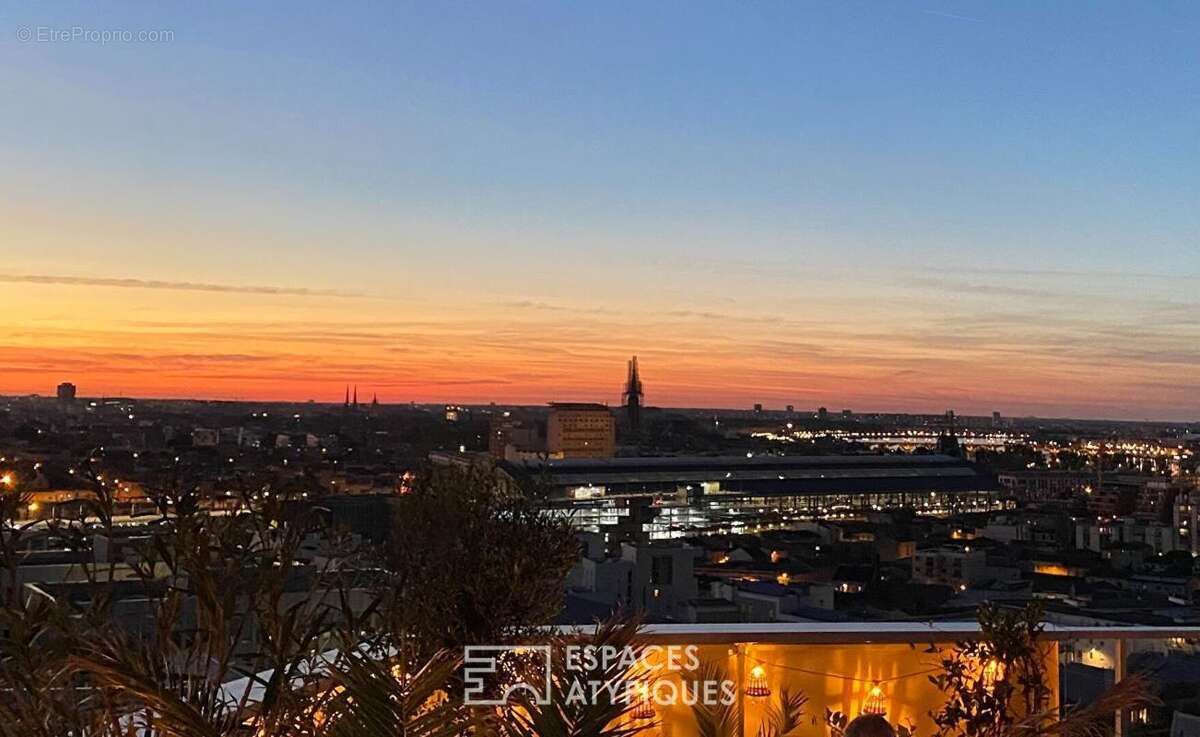 Appartement à BORDEAUX