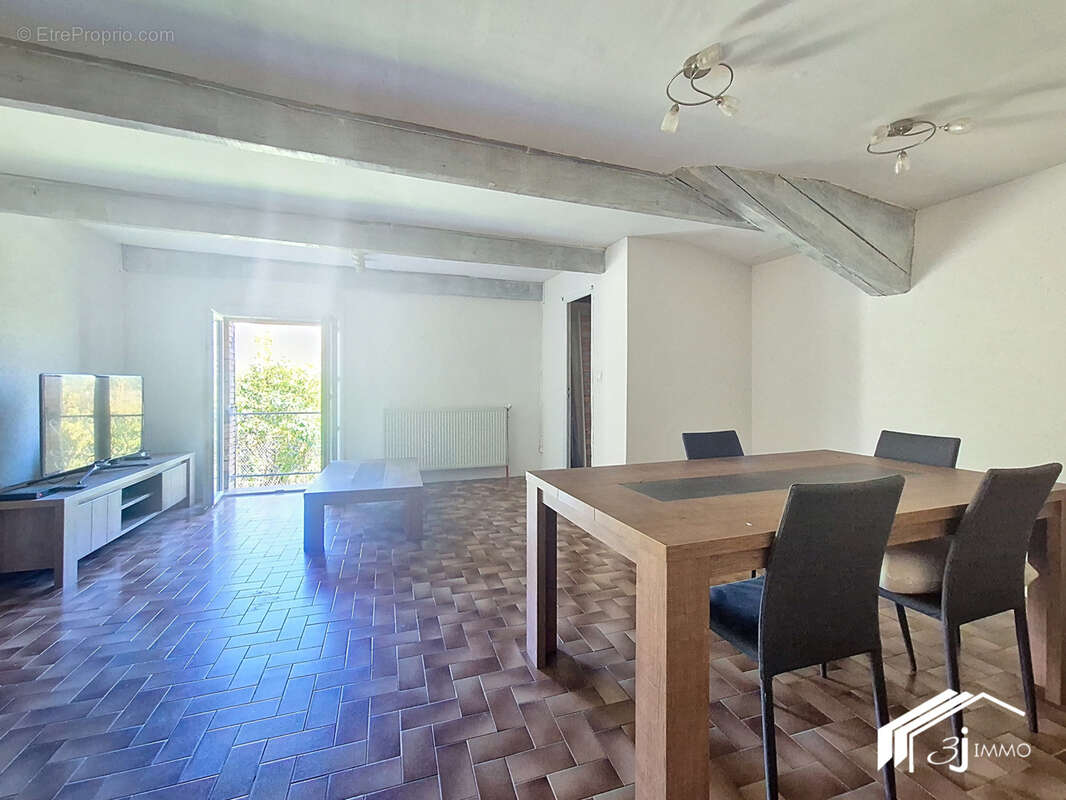 Maison à LE CASTERA