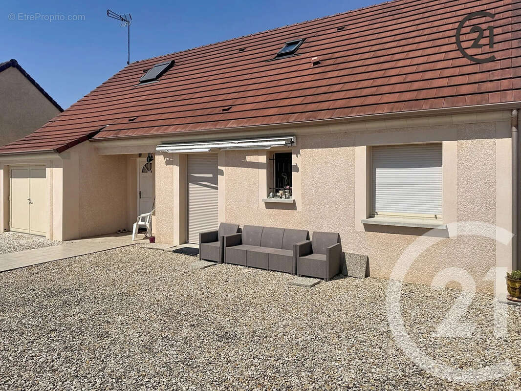 Maison 119 m² à Appoigny  - photo 2