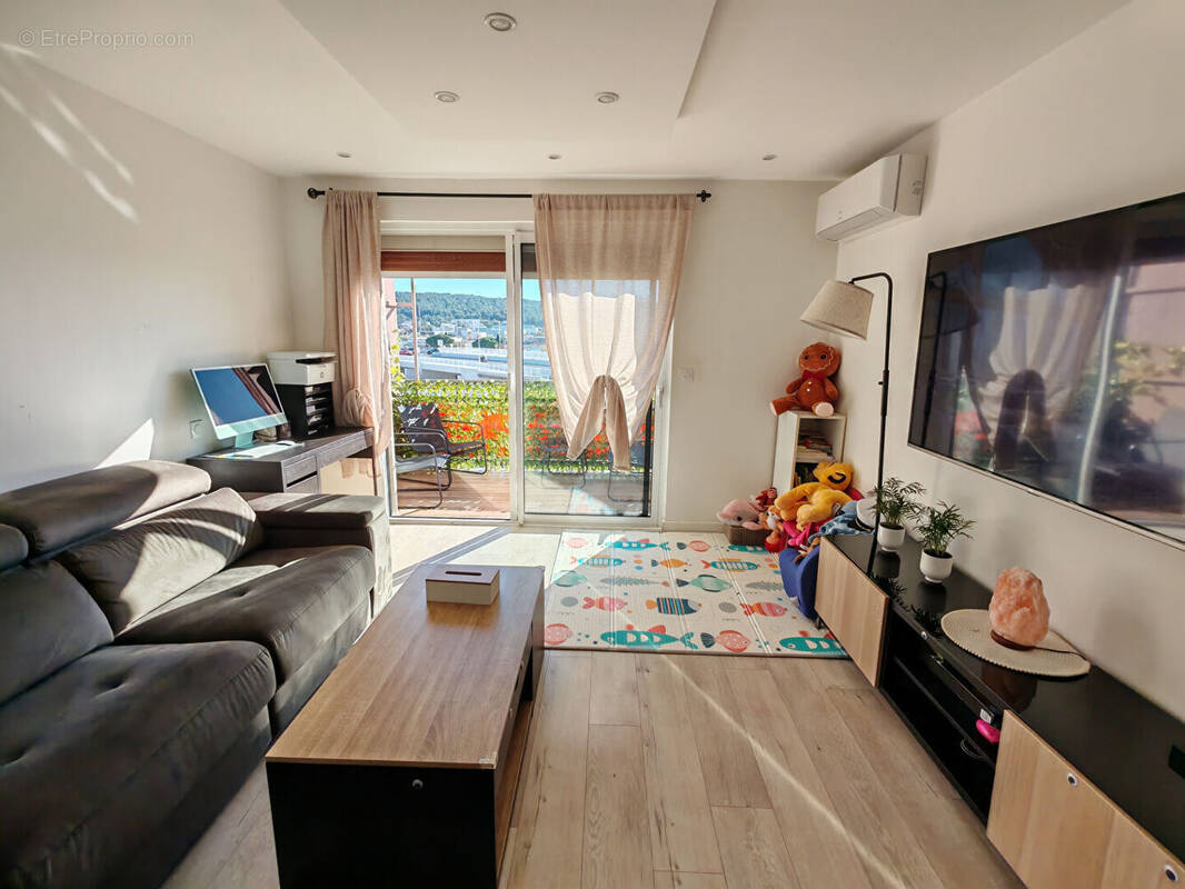 Appartement à LA VALETTE-DU-VAR