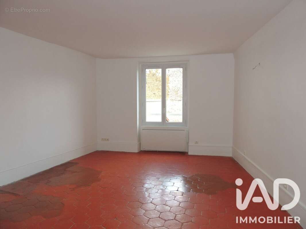 Appartement 37 m² à Arpajon  - photo 4