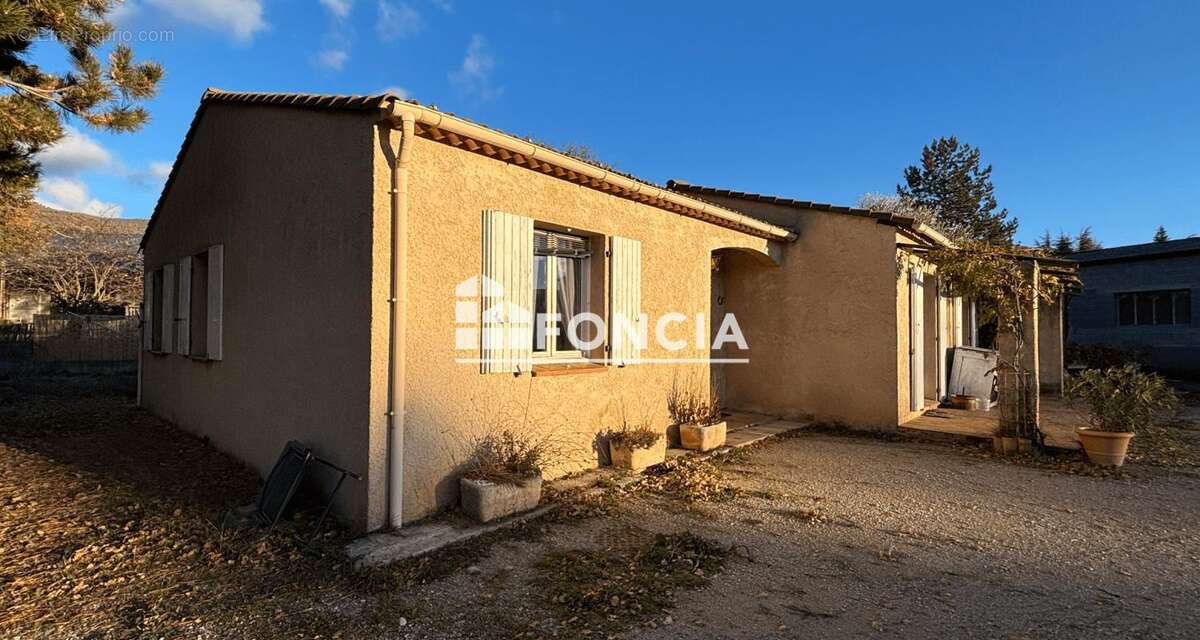 Maison à L&#039;ESCALE