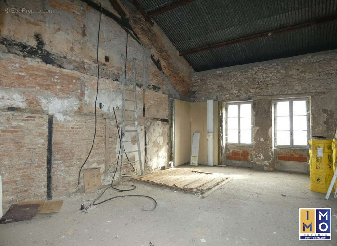 Appartement à SAINT-MARTIN-D'AUXIGNY