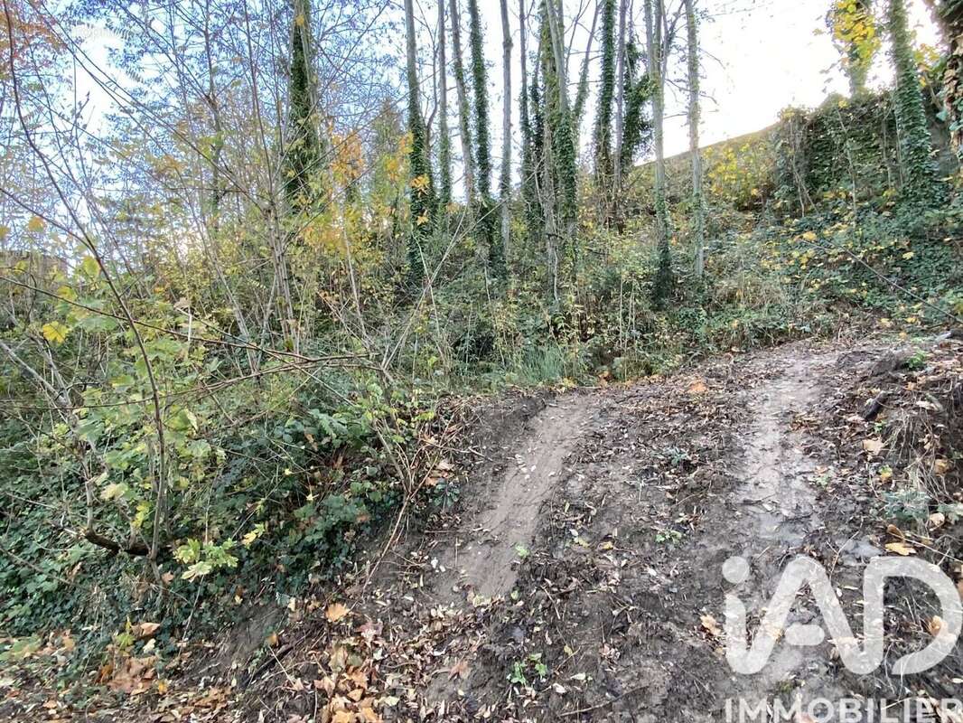 Terrain 751 m² à Saint-Etienne  - photo 2