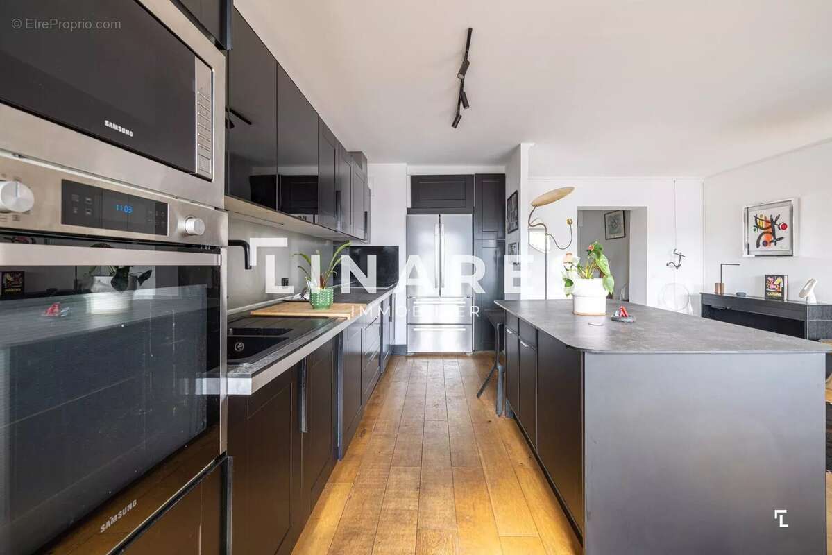 Appartement à MARSEILLE-8E