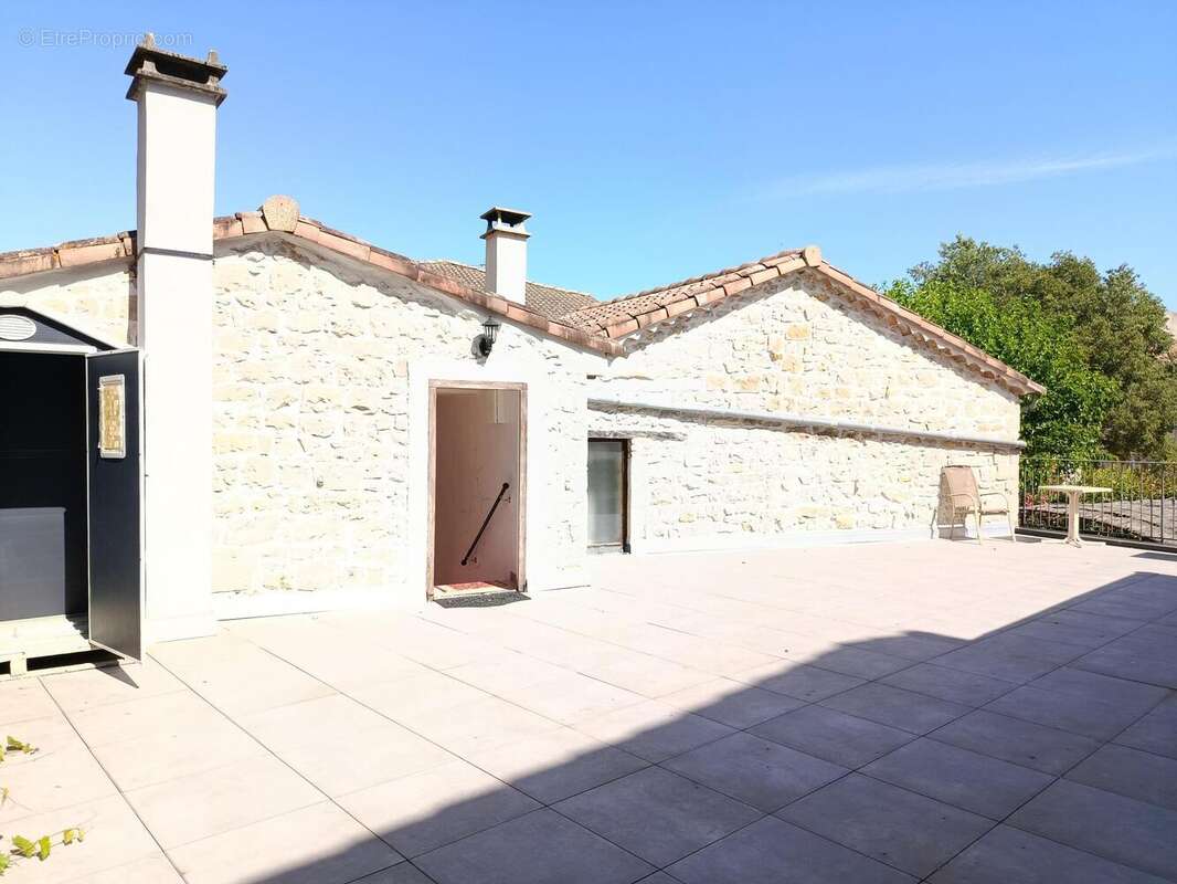 Commerce 445 m² à Chandolas  - photo 4