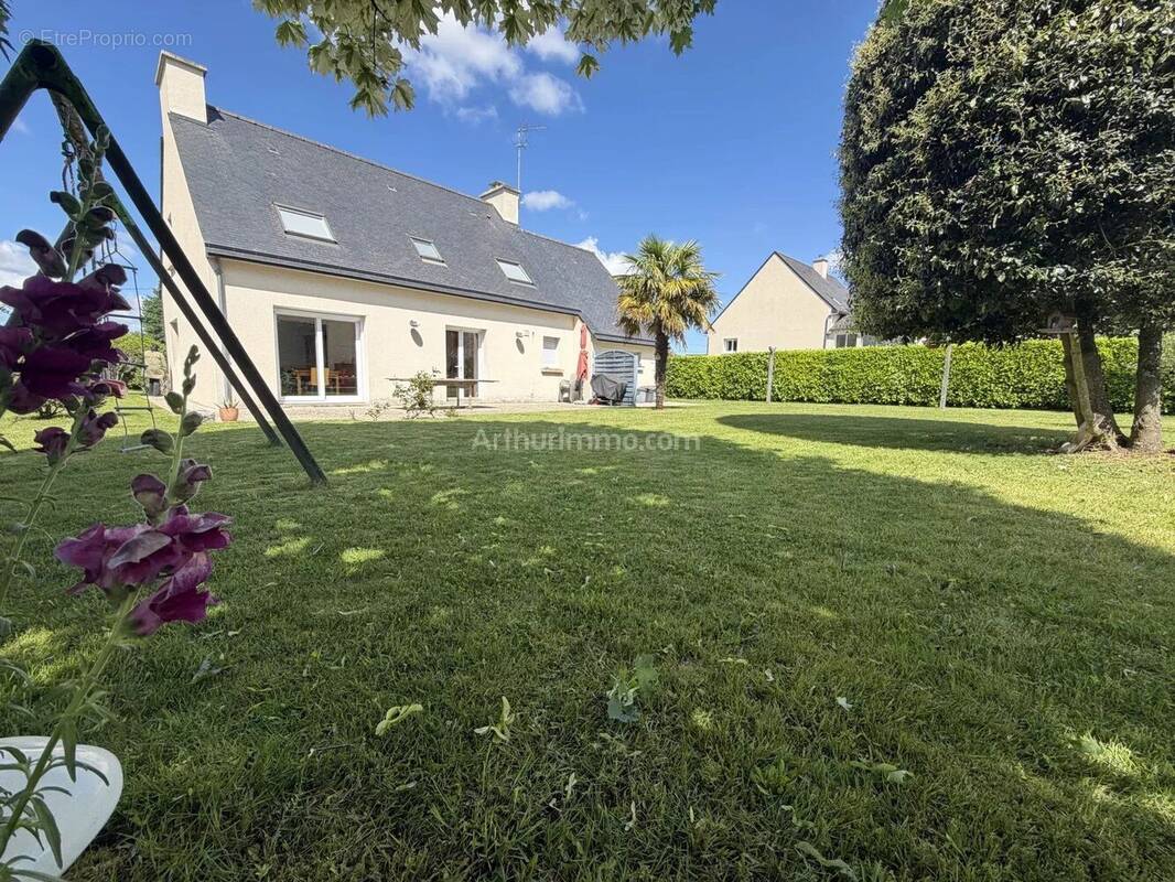 Maison à QUEVERT