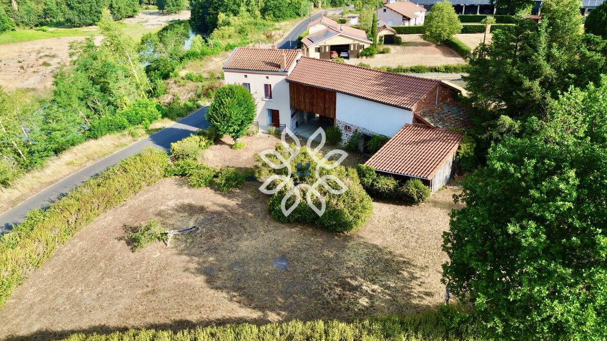 Maison à AUZON
