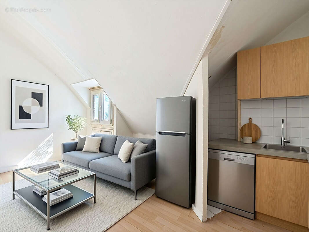 Appartement à PARIS-1E