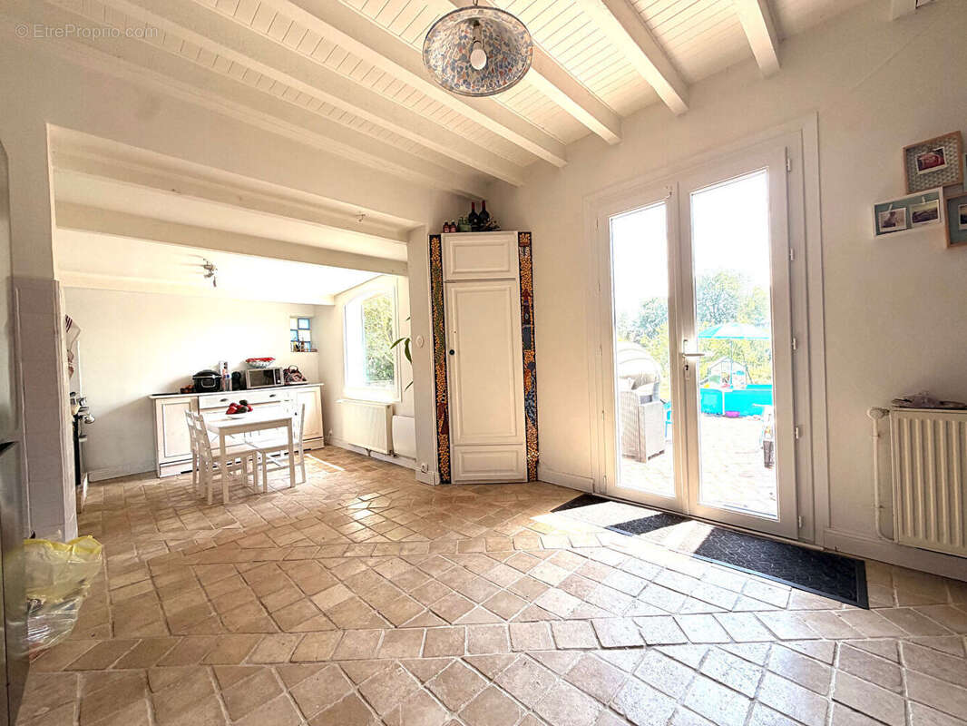 Maison au calme 10 pièce(s) 190 m2 - photo 4