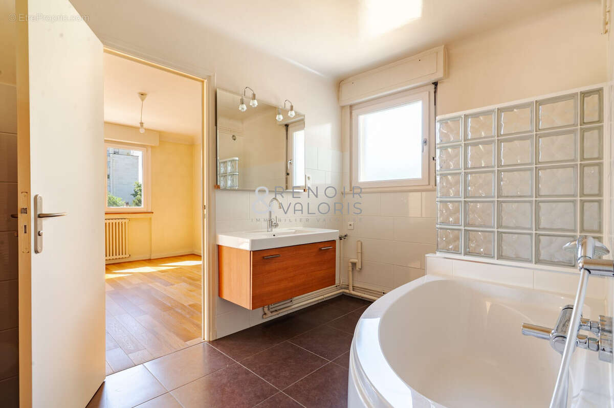 Appartement 120 m² à Nancy  - photo 9