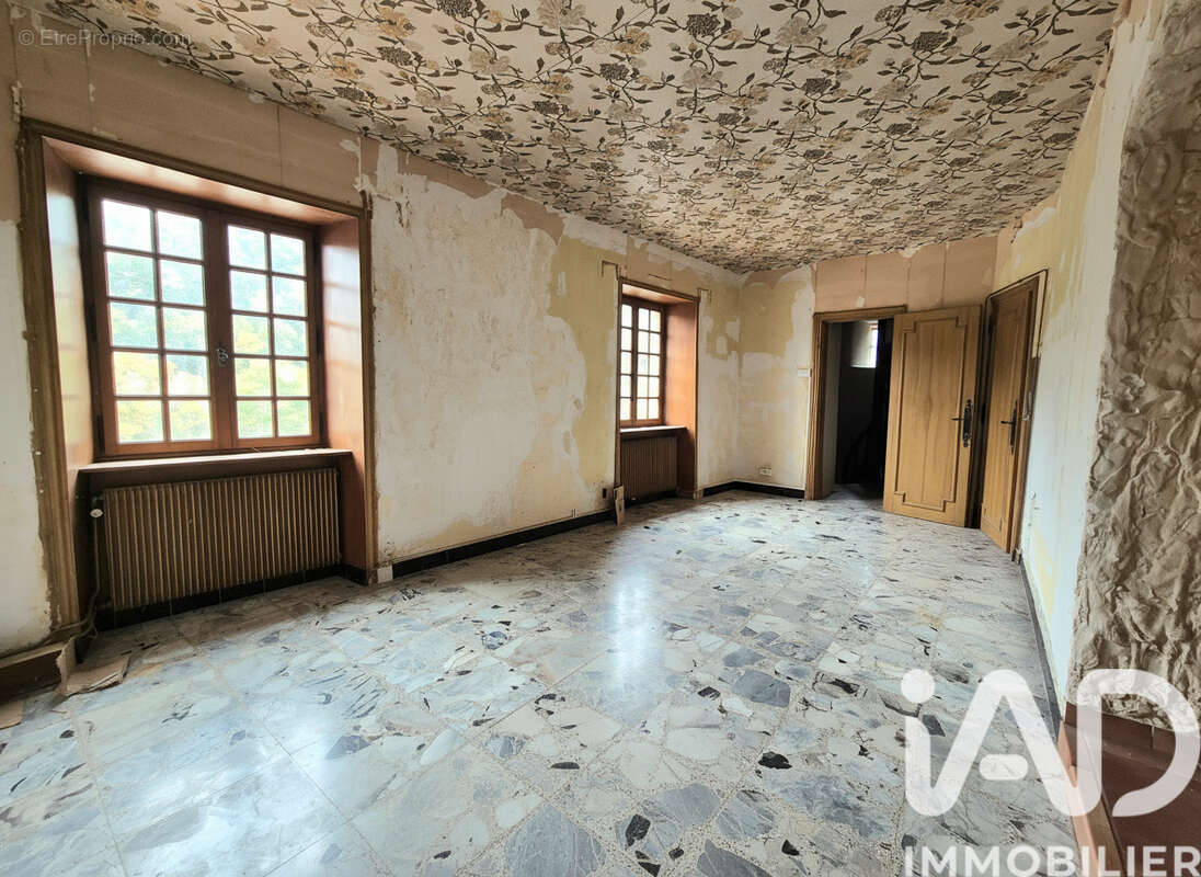 Photo 9 - Maison à REGNY