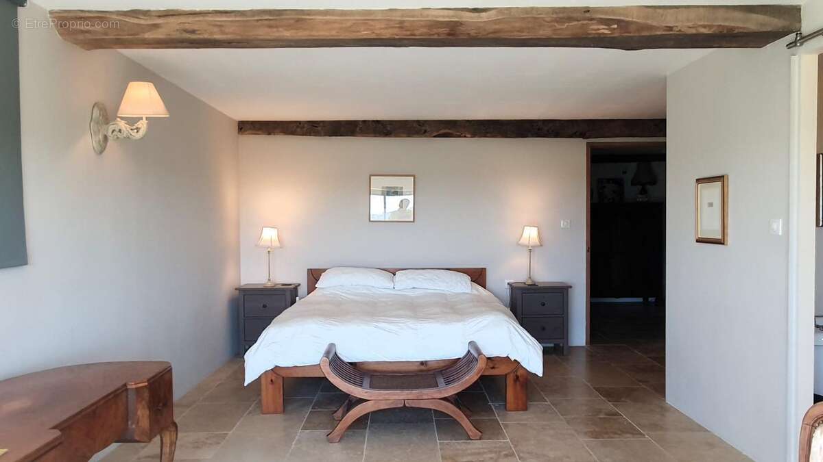 Maison à BOR-ET-BAR