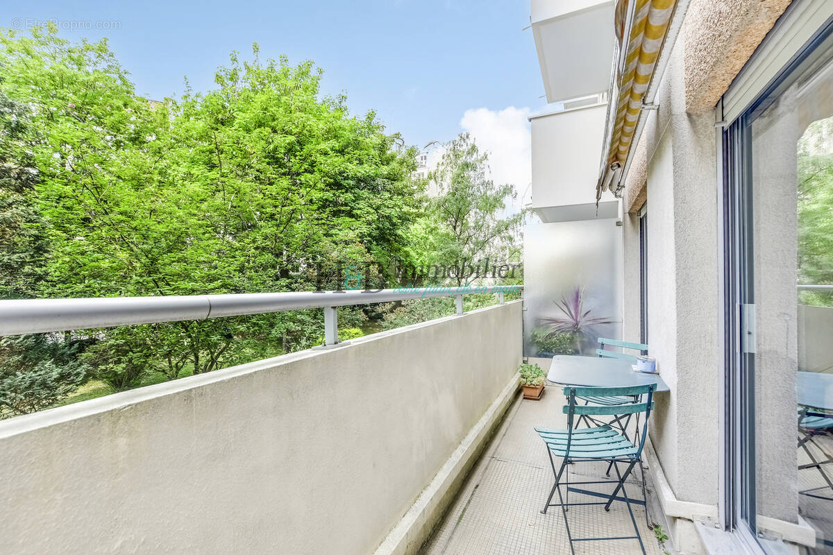 Appartement à PARIS-11E
